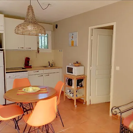 Le Tournesol Apartment